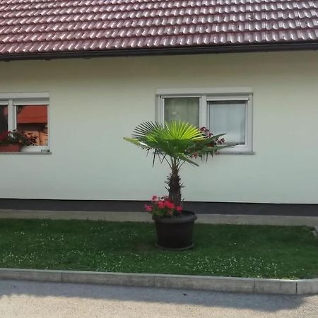 Apartman Luce Otocac Luaran gambar